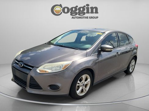 Used 2013 Ford Focus SE w/ Interior Protection Pkg FWD image 1
