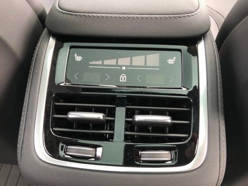 New 2026 Volvo XC90 T8 Plus w/ Protection Package Premier AWD/4WD image 38