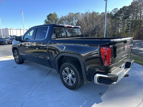 Used 2025 GMC Sierra 1500 SLT image 8