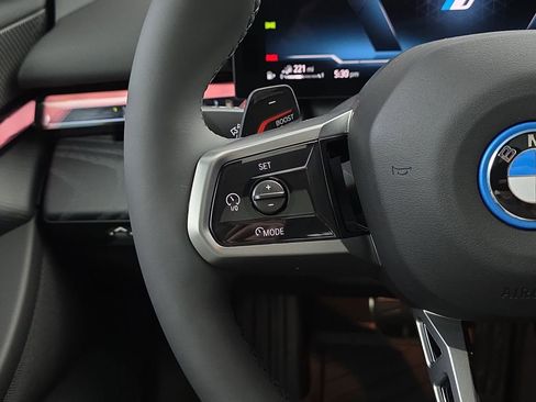 New 2026 BMW 550e xDrive w/ Executive Package image 17