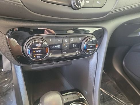 Certified 2023 Buick Encore GX Select FWD image 20