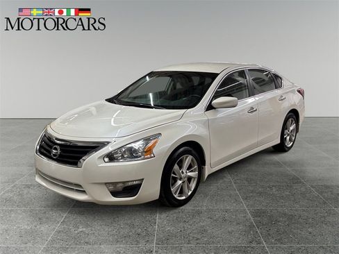 Used 2014 Nissan Altima 2.5 SV image 7