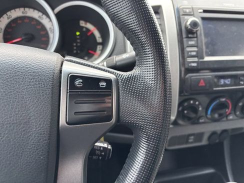 Used 2013 Toyota Tacoma 4x4 Access Cab V6 image 16