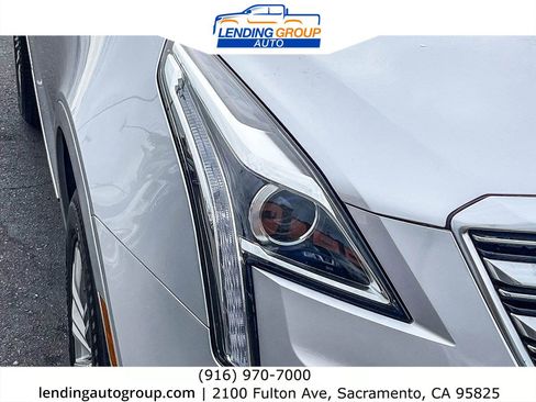 Used 2018 Cadillac XT5 Luxury w/ Driver Awareness Package image 7