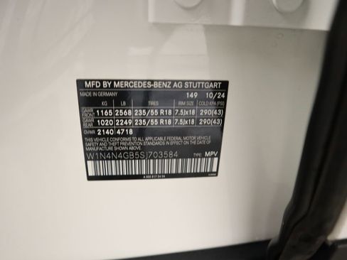 Certified 2025 Mercedes-Benz GLA 250 image 36