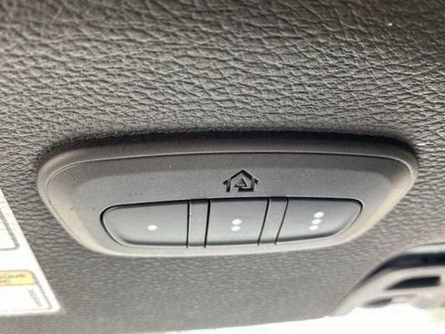 Used 2021 Jeep Wrangler Unlimited Sahara AWD/4WD image 26