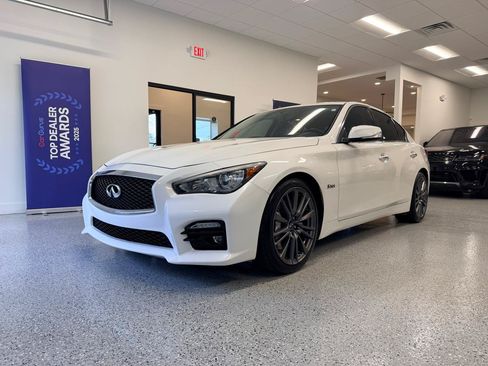 Used 2016 INFINITI Q50 Red Sport 400 RWD image 4