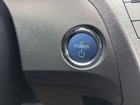 Used 2015 Toyota Prius Two image 18