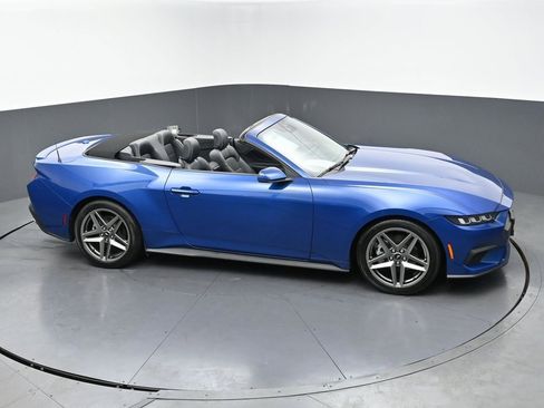 Used 2024 Ford Mustang Premium image 40