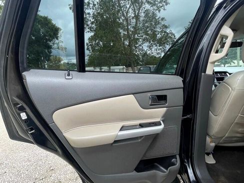 Used 2013 Ford Edge SE image 13
