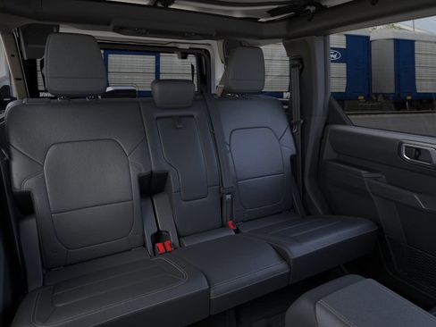 New 2025 Ford Bronco Badlands image 11