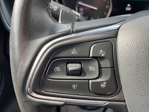 Used 2023 Buick Envision Essence FWD image 29