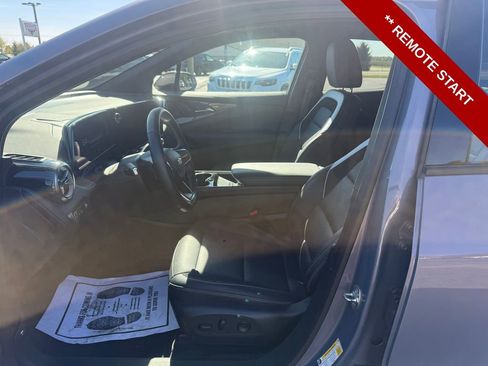 Used 2024 Chevrolet Blazer EV LT AWD/4WD image 13