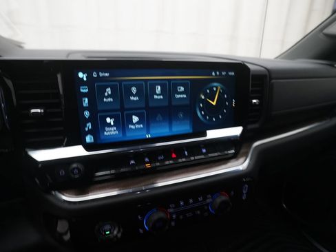 Used 2024 Chevrolet Silverado 1500 LT AWD/4WD image 18