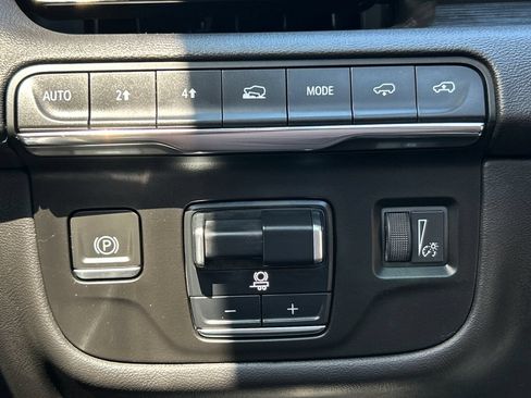 Used 2023 Cadillac Escalade ESV Sport w/ Touring Package AWD/4WD image 14