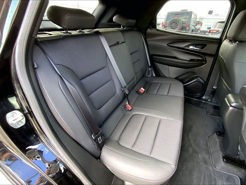 Used 2023 Chevrolet TrailBlazer RS image 40