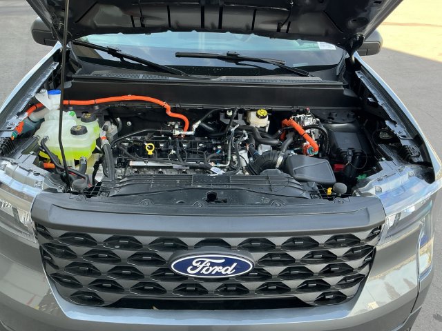Certified 2026 Ford Maverick XLT w/ Equipment Group 301A AWD/4WD image 24