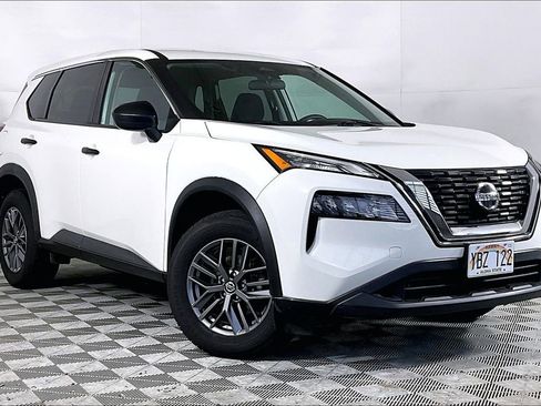 Used 2021 Nissan Rogue S image 12