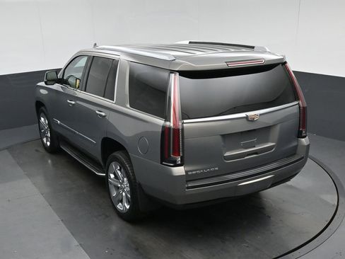Used 2017 Cadillac Escalade Premium Luxury image 74