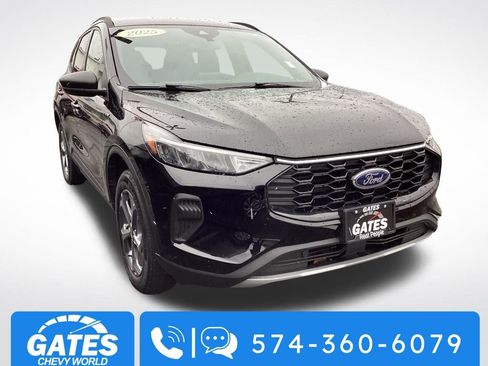 Used 2025 Ford Escape ST-Line image 1