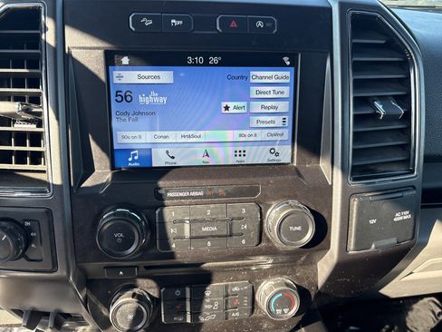 Used 2018 Ford F150 XLT w/ Equipment Group 302A Luxury image 28