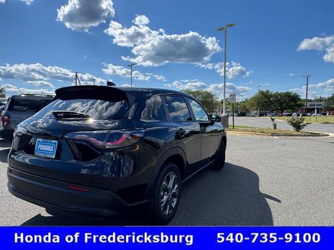 Certified 2026 Honda HR-V LX image 9