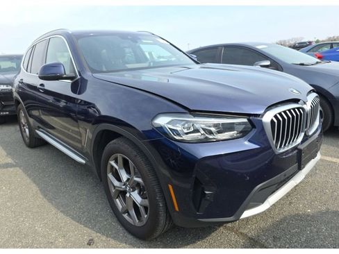 Used 2023 BMW X3 xDrive30i w/ Premium Package image 2