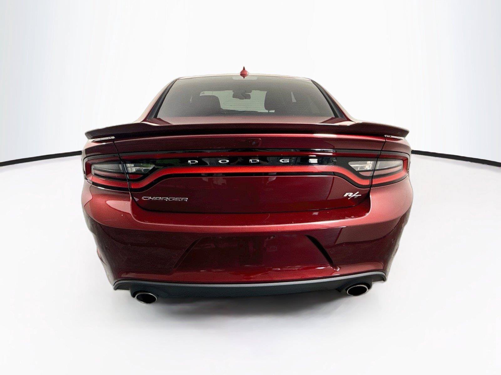 Used 2022 Dodge Charger R/T RWD image 4