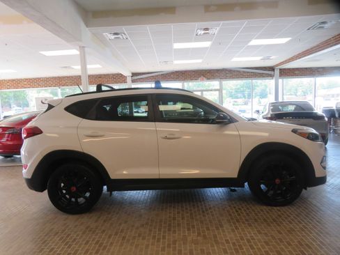 Used 2017 Hyundai Tucson Night AWD/4WD image 61