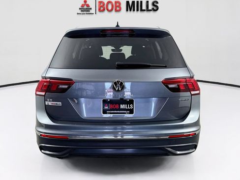 Used 2023 Volkswagen Tiguan SE AWD/4WD image 6