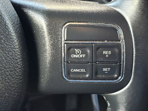 Used 2018 Jeep Wrangler Unlimited Sport S image 19