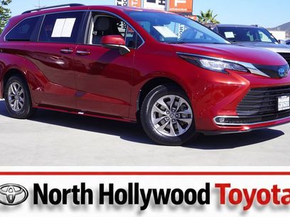 Certified 2023 Toyota Sienna XLE