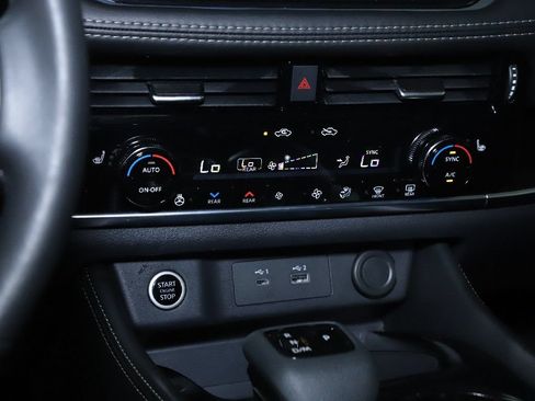 Certified 2023 Nissan Rogue SL AWD/4WD image 27