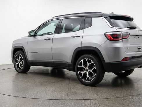 Used 2025 Jeep Compass Limited AWD/4WD image 6