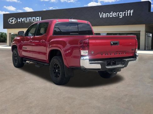 Used 2020 Toyota Tacoma SR5 image 12