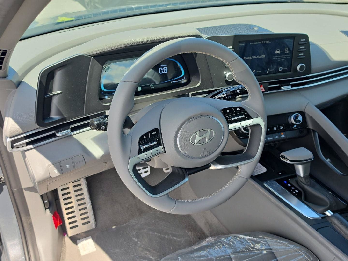 New 2026 Hyundai Elantra Sport FWD image 12