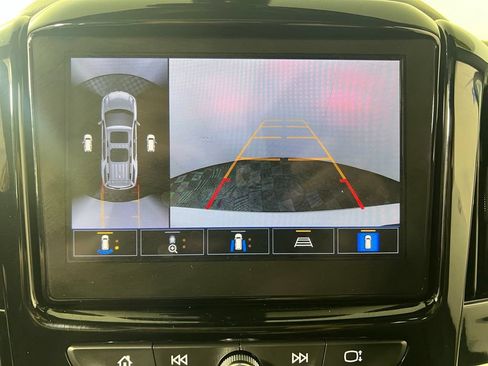 Certified 2023 Chevrolet Traverse LT w/ LT Premium Package AWD/4WD image 30