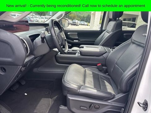 Used 2026 Ford Expedition Platinum w/ Driver's Package AWD/4WD image 9