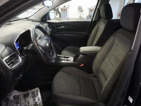 Used 2022 Chevrolet Equinox LT image 21