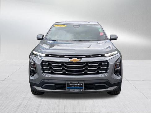 Used 2025 Chevrolet Equinox LT w/ Safety and Technology Package FWD image 8