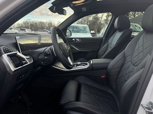 New 2026 BMW X5 xDrive40i w/ Premium Package image 18