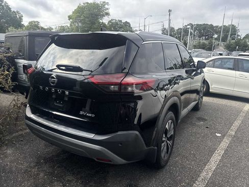 Used 2021 Nissan Rogue SV w/ Premium Package AWD/4WD image 7