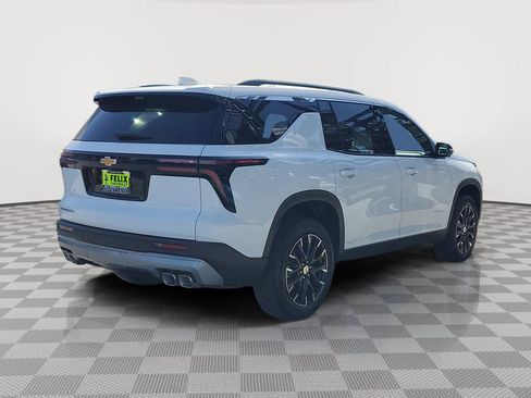 New 2026 Chevrolet Traverse LT FWD image 4