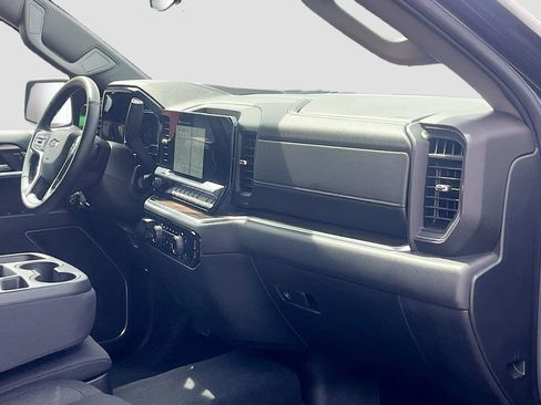 Used 2025 Chevrolet Silverado 1500 RST AWD/4WD image 27