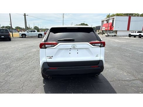 Used 2025 Toyota RAV4 LE AWD/4WD image 6