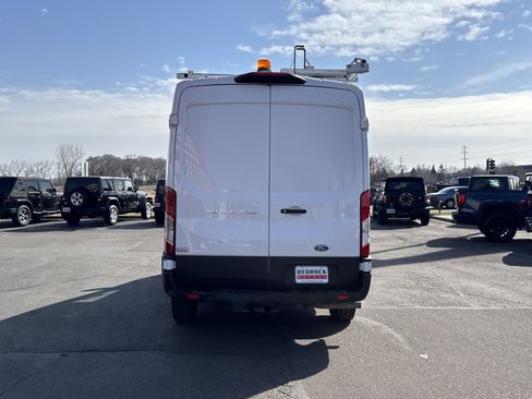 Used 2022 Ford Transit 250 Medium Roof image 6