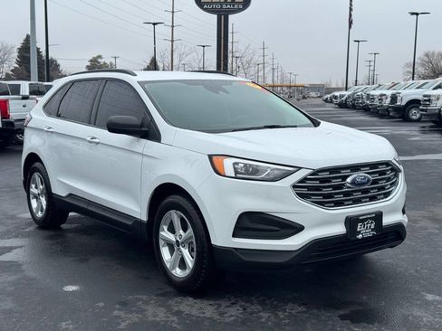 Used 2022 Ford Edge SE image 3
