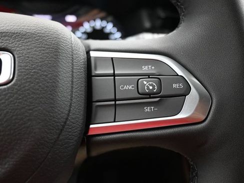 New 2026 Jeep Compass Latitude AWD/4WD image 9