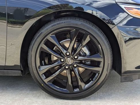 Used 2022 Chevrolet Malibu LT w/ Midnight Edition FWD image 11
