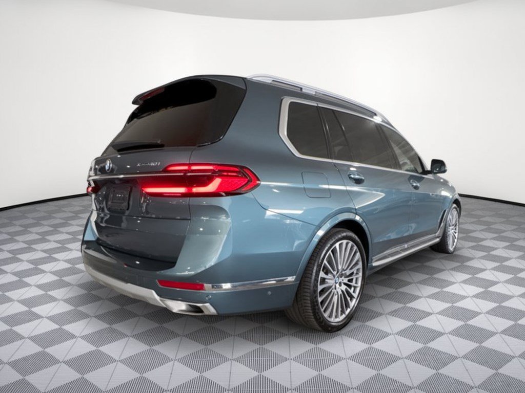 Certified 2025 BMW X7 xDrive40i AWD/4WD image 7